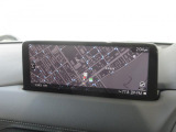 マツダコネクトの10.25インチワイドセンターディスプレイです。『Android Auto』『Apple CarPlay』や独自のコネクテッドサービスに対応したインターフェイスシステムです。