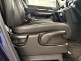 運転席のポジション変更可能!ご自身の運転しやすいポジションでの運転が可能です!