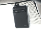 ◆ドライブレコーダー◆映像・音声などを記録する自動車用の装置です。 もしもの事故の際の記録はもちろん、旅行の際の思い出としてドライブの映像を楽しむことができます。