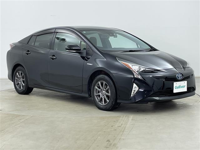 トヨタ プリウス 