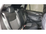 ゆとりある広々とした車内空間は、ドライブを始め買い物やレジャーなど、幅広く活躍します。一人でもみんなとでもお出かけを楽しみましょう!