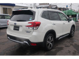 フォレスター 2.0 アドバンス 4WD 