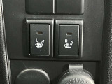運転席、助手席側シートヒーターで座席ポカポカ!