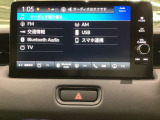 多機能と操作のしやすさを両立した、Honda CONNECT対応のナビディスプレーです。ETC2.0車載器もナビゲーション連動し、スマートフォン用Bluetoothユニット付きです。