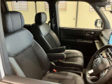 運転席・助手席にはシートヒーターを装備しておりますので、快適にお使いいただけます!