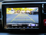 バックカメラももちろんついておりますので車庫入れの安心感がアップしますね!