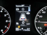 全車速追従機能付きクルーズコントロール使用時のメーター映像です。