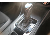 シフトパネルはシルバー塗装になっており、スポーティーさを演出。