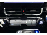 ★エアコンはオートタイプが装着済みです!オートモードにしておけば、車内温度を設定するだけで風の料や吹き出し口の切り替えを機械が行ってくれます!一年中快適な環境を作れますよ♪