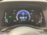 視認性に優れたメーターを採用しており、走行中でも車速や情報が分かりやすく表示されます。運転時の視線移動をむりのない範囲に抑え、快適で安心感のあるドライブをサポートします。