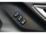 運転席のシートポジションメモリー機能は、登録済みの運転者と交代しても、シートポジションの変更の手間がかかりません。