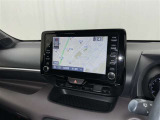 ナビゲーション付です。 ナビがあると便利、ラクラク何処でもいけます。 ナビが有るのと無いのとでは大きな違いですね。
