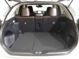 広々としたラゲージスペースを備えています。大きなものや長さのある荷物もしっかりと積み込めます。