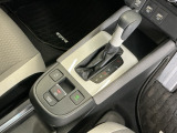 発進時から滑らかに加速する無段階変速のCVTはストップ&ゴーの多い街の中も快適です