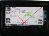 純正メモリーナビとバックカメラ付☆bluetoothオーディオでドライブも好きな音楽を聴いて楽しめます。TV視聴も可能です☆