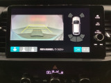 バックでの車庫入れも安心です! リアカメラが付いているバックモニター付のナビを装備しております。バンパーについているソナーや、操作線もついており距離感も画面から確認できます。