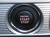 エンジンON/OFFはワンプッシュで可能な「プッシュ式エンジンスタート/ストップスイッチ」です!操作も簡単です♪