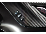 運転席のシートポジションメモリー機能は、登録済みの運転者と交代しても、シートポジションの変更の手間がかかりません。