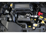 1.8L 水平対向ターボエンジン、レギュラーガソリン専用です