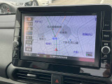 9インチワイド日産純正オリジナルナビゲーション搭載。インパネにマッチする専用デザインに、美しく見やすい大画面ディスプレイを採用。