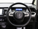 【運転席まわり】Honda独自の設計思想に基づき、自然に手を伸ばした先に操作したいものがあるようレイアウトを追求 !