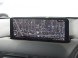 マツダコネクトの10.25インチワイドセンターディスプレイです。『Android Auto』『Apple CarPlay』や独自のコネクテッドサービスに対応したインターフェイスシステムです。