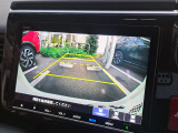 バックカメラのお写真です。駐車が苦手な方でも楽に駐車が行えますね♪