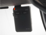 ◆ドライブレコーダー◆映像・音声などを記録する自動車用の装置です。 もしもの事故の際の記録はもちろん、旅行の際の思い出としてドライブの映像を楽しむことができます。