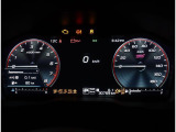 視認性に優れたメーターで、夜間走行も安心して運転できます!マルチインフォメ―ションディスプレイには車両情報を表示!メーター内の光度調整機能も付いております!