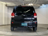 バックカメラが付いているので後方確認が非常にしやすいです。今や運転初心者も熟練者も必須装備!ついていて損はないですね♪