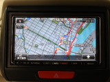 【ナビゲーション】メモリーナビを装着しております!目的地の検索だけでなくTV視聴やCD,DVD再生が可能クルマには無くてはならない装備ですね♪