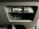 ETC2.0装備車です。高速道路の渋滞情報や静止画像提供などをナビとリンクして画面でお知らせします。また、高速道路の一時退出対象インターでは料金据え置きで一時退出もできます