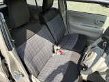 運転席に乗り込みやすいレイアウトで、日常の使い勝手も上々です。シートヒーターも装備され、これからの季節に重宝します。