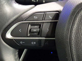 ステアリングスイッチ装備!運転しながら手元でオーディオの操作などができます。