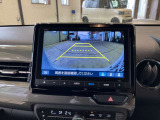 バックカメラももちろんついておりますので駐車時も後方が確認できて安心ですね!