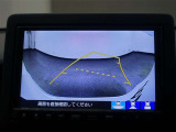 バックモニターで、後方を確認しながら安心して駐車することができます。運転初心者も熟練者も必須の機能ですよ!