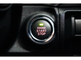 プッシュスタートを装備、エンジンの入り切りでキーの出し入れが不要になります。
