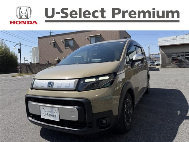 フリード 1.5 e:HEV クロスター 