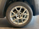 17インチ純正ホイールです。