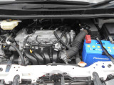 キレイなエンジンルームです。