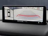 360&deg;ビューモニターを搭載しています。コーナーセンサーと合せてお使いいただくことで、安全、安心にお車の取り回しを行っていただけます。