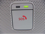 【SOSコール】急病時や危険を感じた時には、SOSコールスイッチを押してください。万が一の事故発生時には、エアバッグ展開と連動し自動通報されます。
