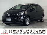 ガソリン車のフィット HOMEです。スマートキー、オートエアコン等の快適装備に加え、ホンダセンシングを搭載した1台です。