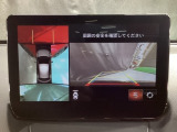 狭い場所での駐車やすれ違いなどでより的確な運転操作に役立つ360&deg;ビューモニターが装備されています。