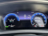 主な装備は、トヨタセーフティセンス、カーナビ、バックモニター、エンジンスターター、ETC、ワンオーナー車、寒冷地仕様となっております。