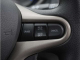 ◆クルーズコントロール◆ステアリングの右側には高速道路で威力を発揮するオートクルーズの操作スイッチががついています。手元で操作ができるので、安全に運転できます!