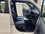 運転席・助手席にはシートヒーターを装備しておりますので、快適にお使いいただけます!