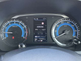 視認性の良いシンプルなメーターです。軽自動車でとても運転しやすいお車ですよ♪