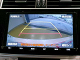 バックガイドモニターで、後方を確認しながら安心して駐車することができます。運転初心者も熟練者も必須の機能ですよ!