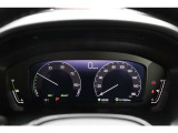 奥行きがあり見やすいメーターと、燃費にいい運転をすると照明色が変化するエコインジケーター。楽しくわかりやすい表示で、ドライバーをエコドライブへと導きます。